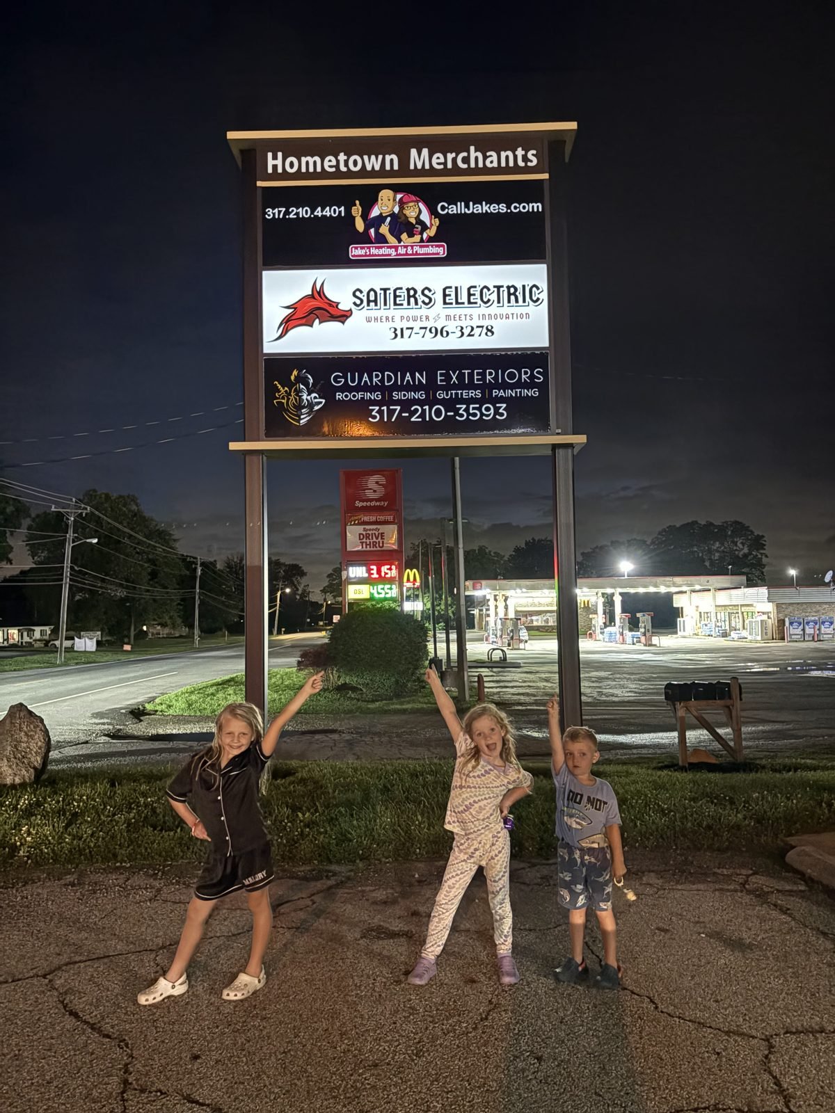 Hometown merchants sign by Saters Electric