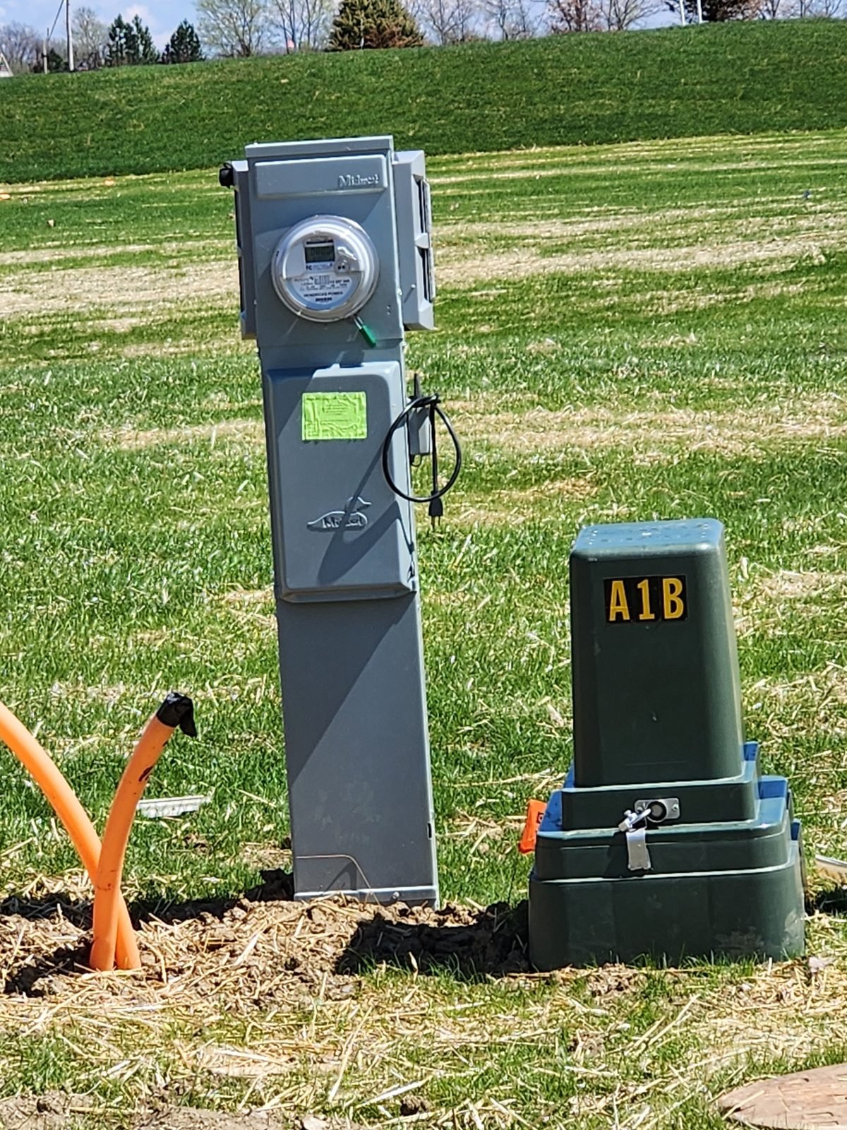 Meter pedestal install by Saters Electric